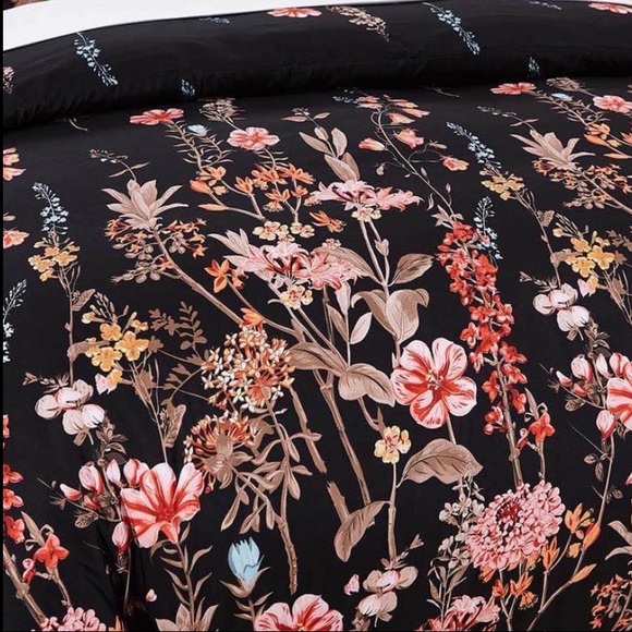 Queen set flowers pattern Set of2 Pillowcases &1Duvet cover - Picture 3 of 10